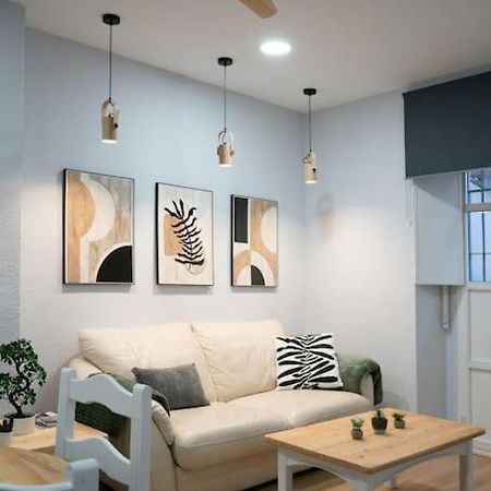 Apartamentos Alfaqueque B Sevilla Eksteriør billede
