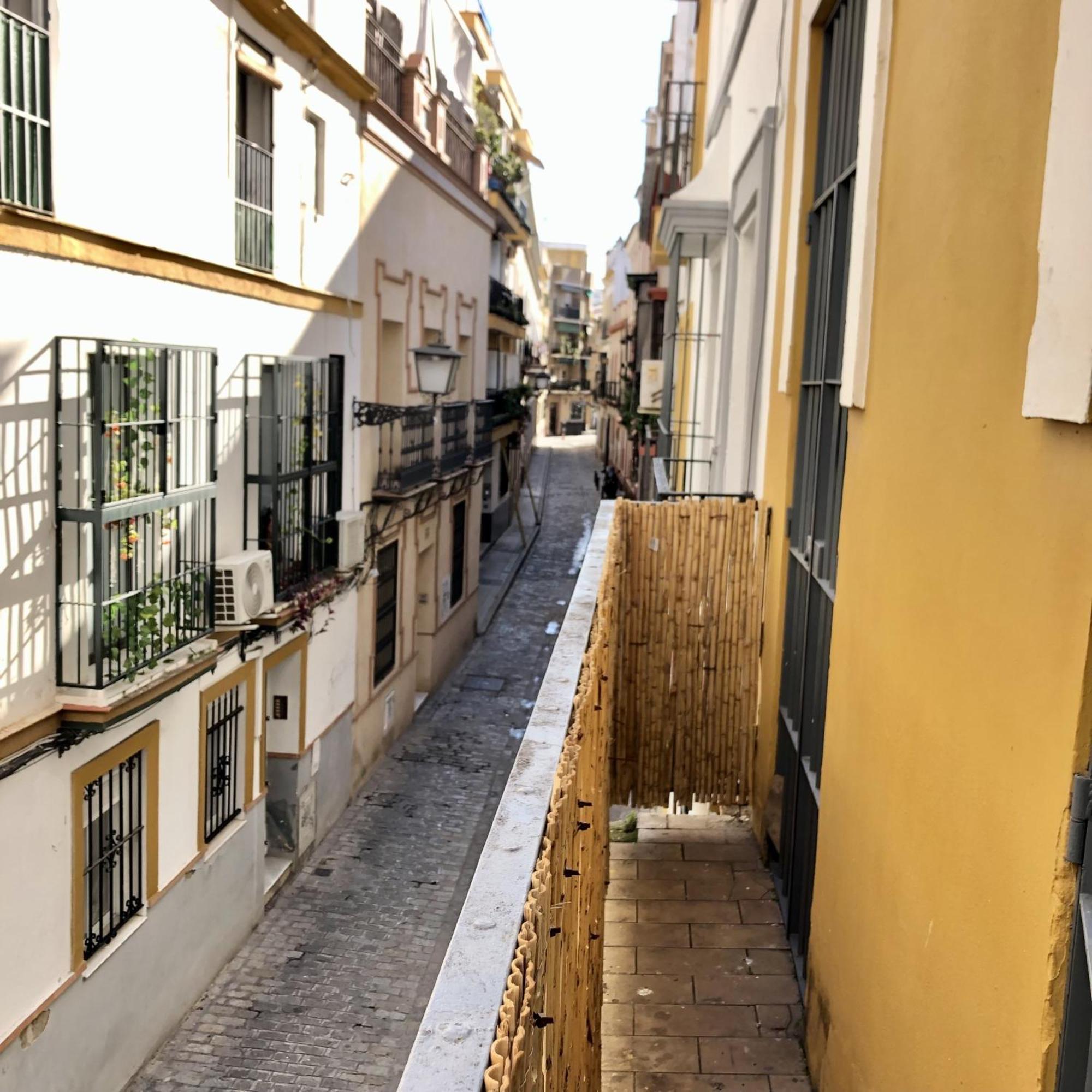 Apartamentos Alfaqueque B Sevilla Eksteriør billede